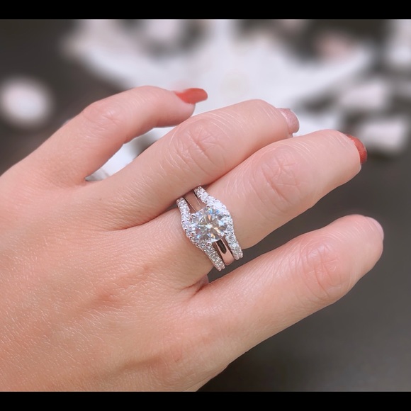 2ct moissanite ring with Certificate - Picture 10 of 13